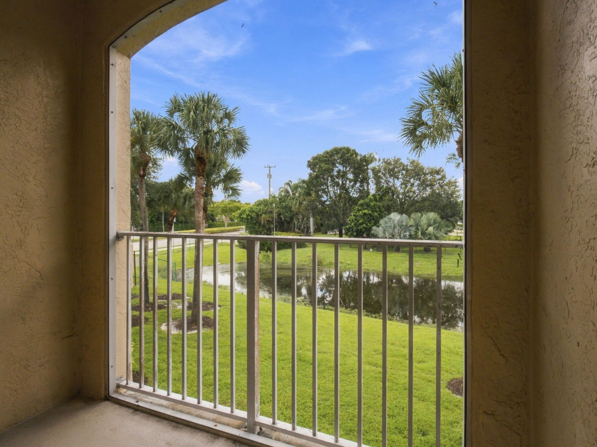 2020 Greenview Shores Boulevard, Unit 109, Wellington, FL 33414 Photo