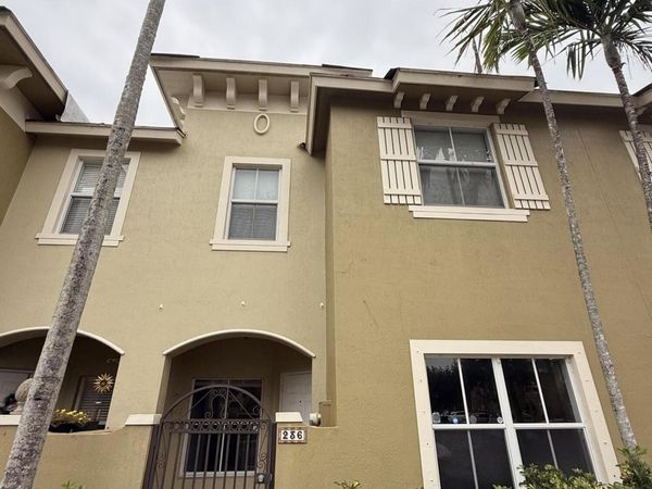 236 Lake Monterey Circle, Boynton Beach, FL 33426