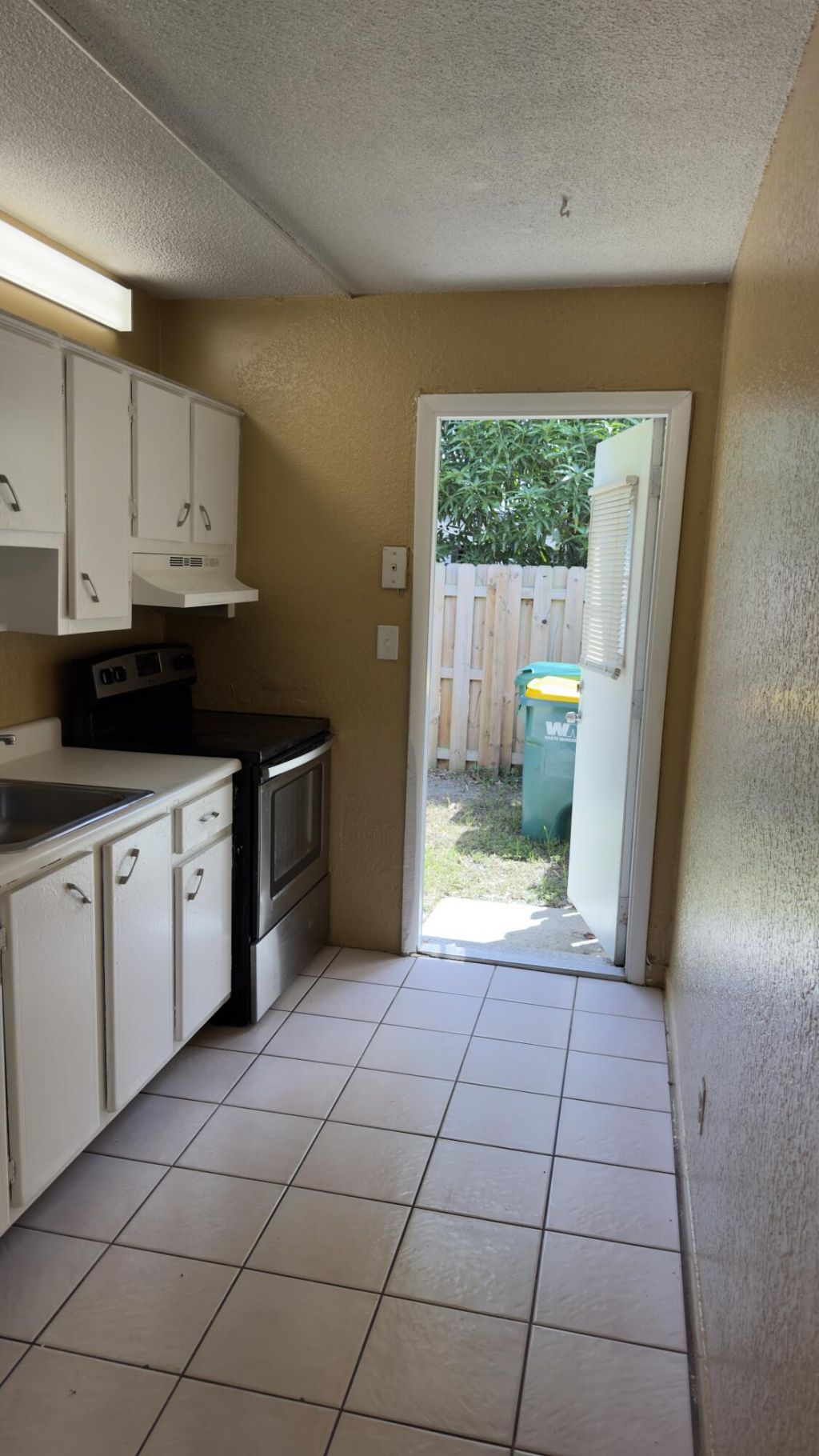 5630 NW 15th Street, Lauderhill, FL 33313 Photo