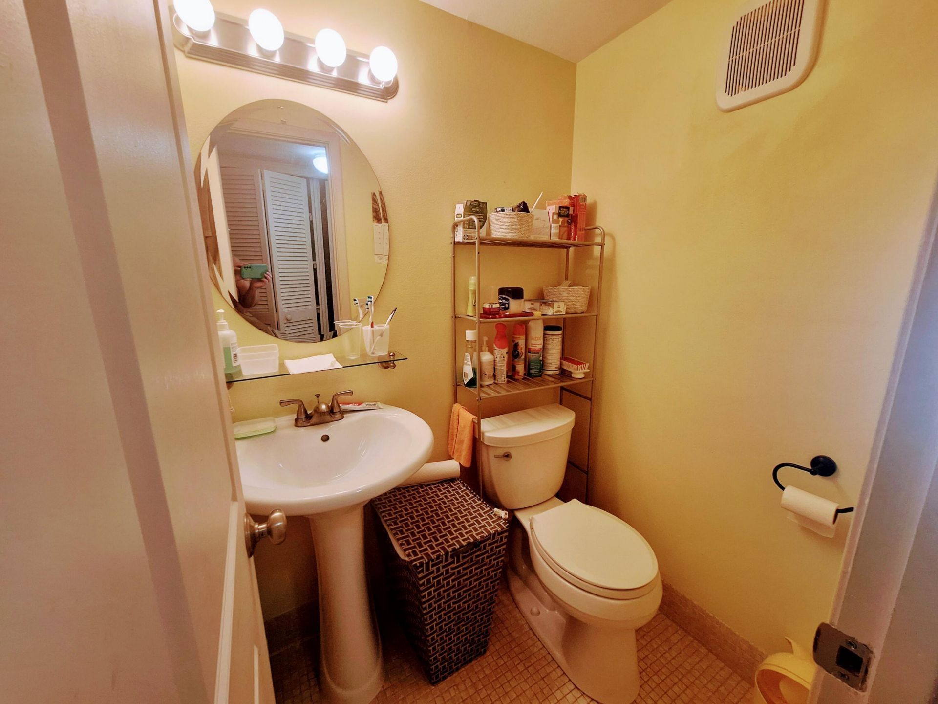 210 Horizons E, Unit 208, Boynton Beach, FL 33435 Photo