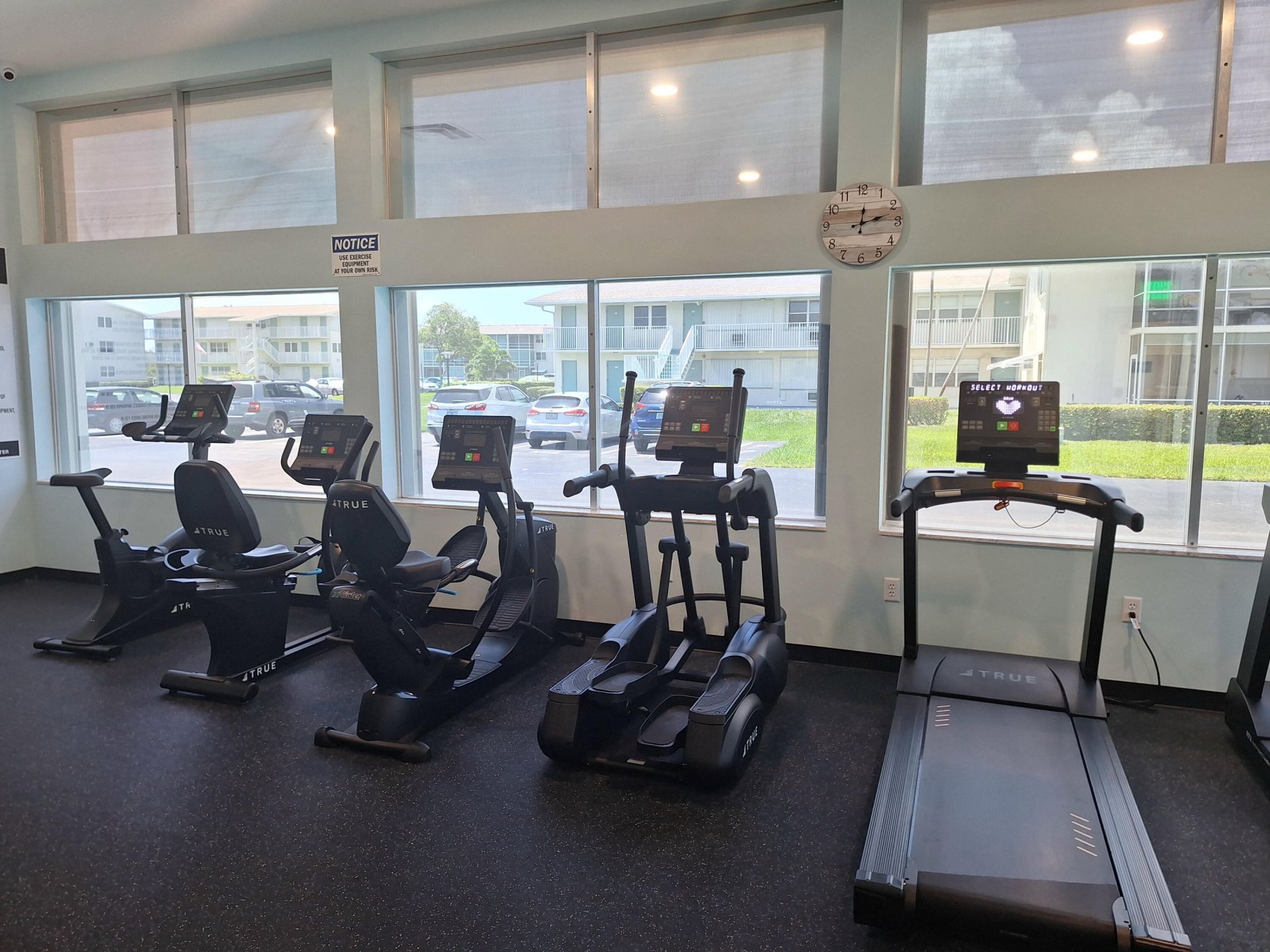210 Horizons E, Unit 208, Boynton Beach, FL 33435 Photo