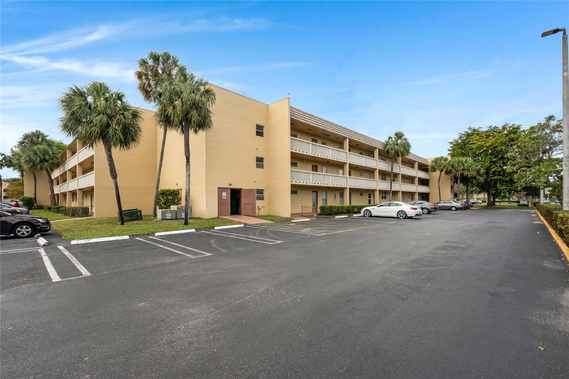 6091 NW 61st Avenue, Unit 307, Tamarac, FL 33319 Photo