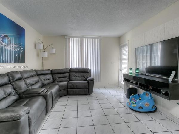 5665 W 20TH Avenue, Unit 301, Hialeah, FL 33012