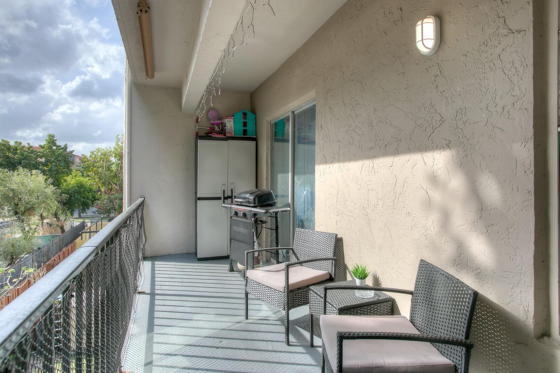 5665 W 20th Avenue, Unit 301, Hialeah, FL 33012 Photo