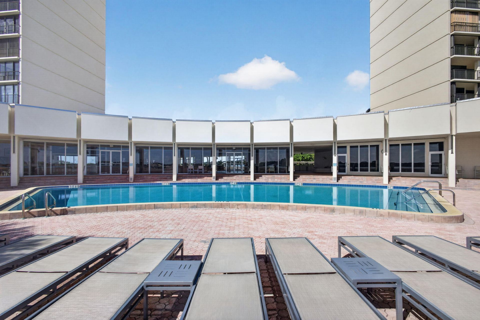 126 Lakeshore Drive, Unit 1125, North Palm Beach, FL 33408 Photo