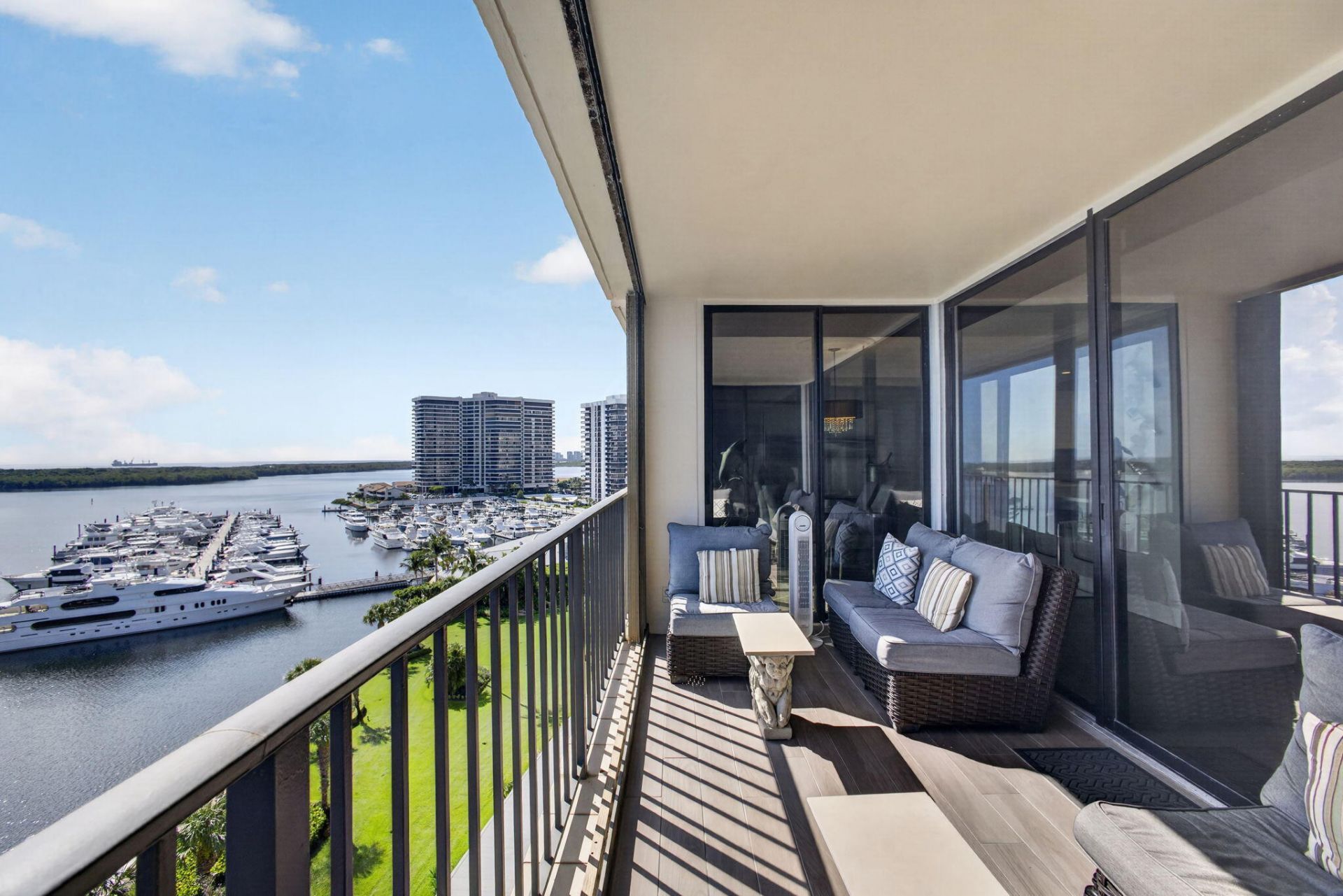 126 Lakeshore Drive, Unit 1125, North Palm Beach, FL 33408 Photo
