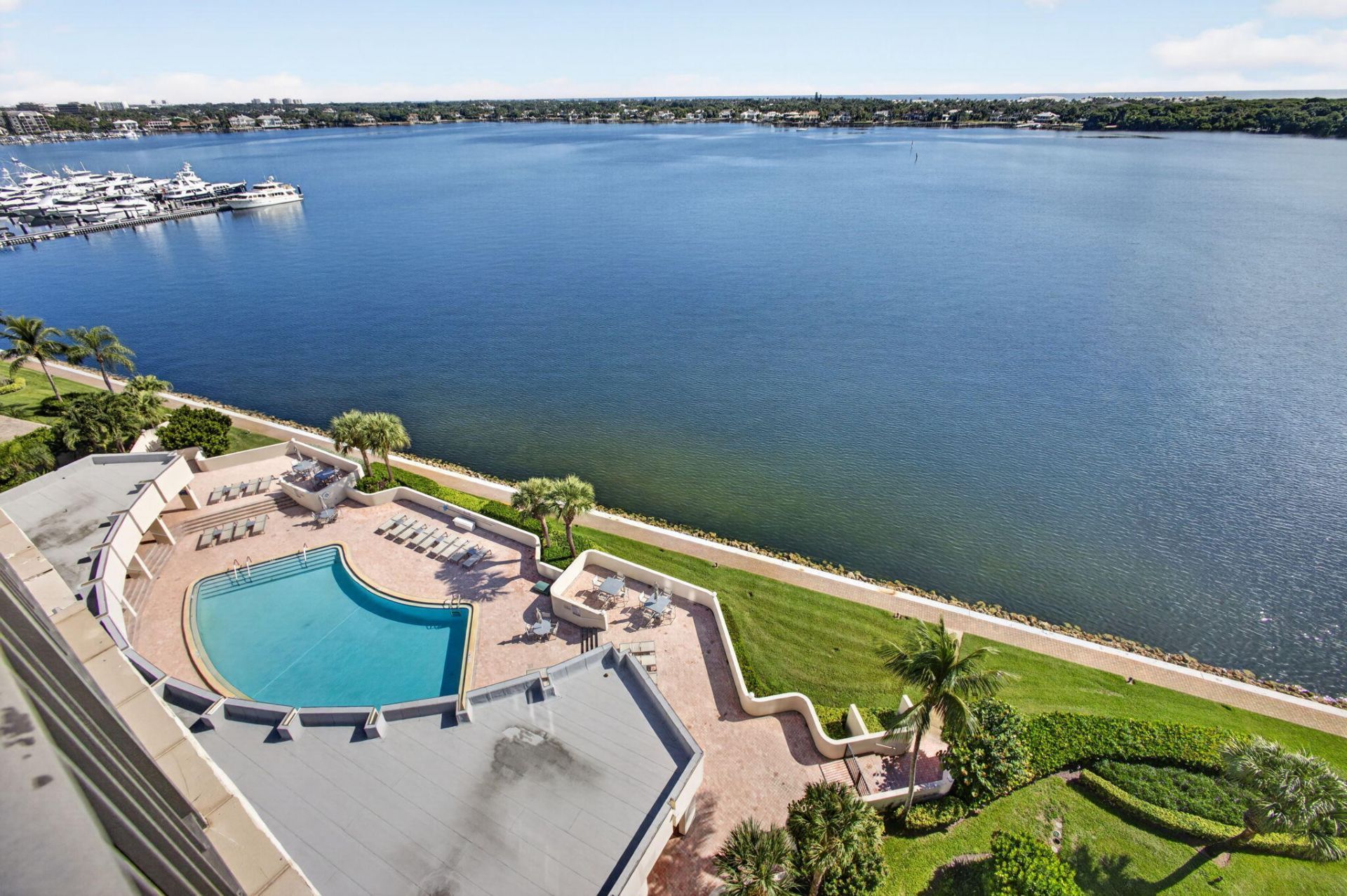 126 Lakeshore Drive, Unit 1125, North Palm Beach, FL 33408 Photo