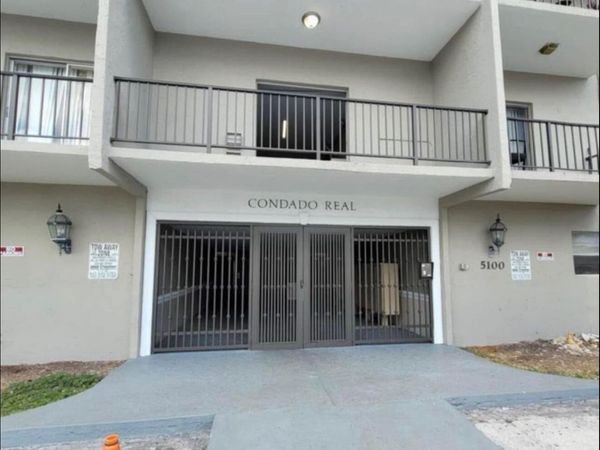 5100 SW 41ST Street, Unit 105, Hollywood, FL 33023