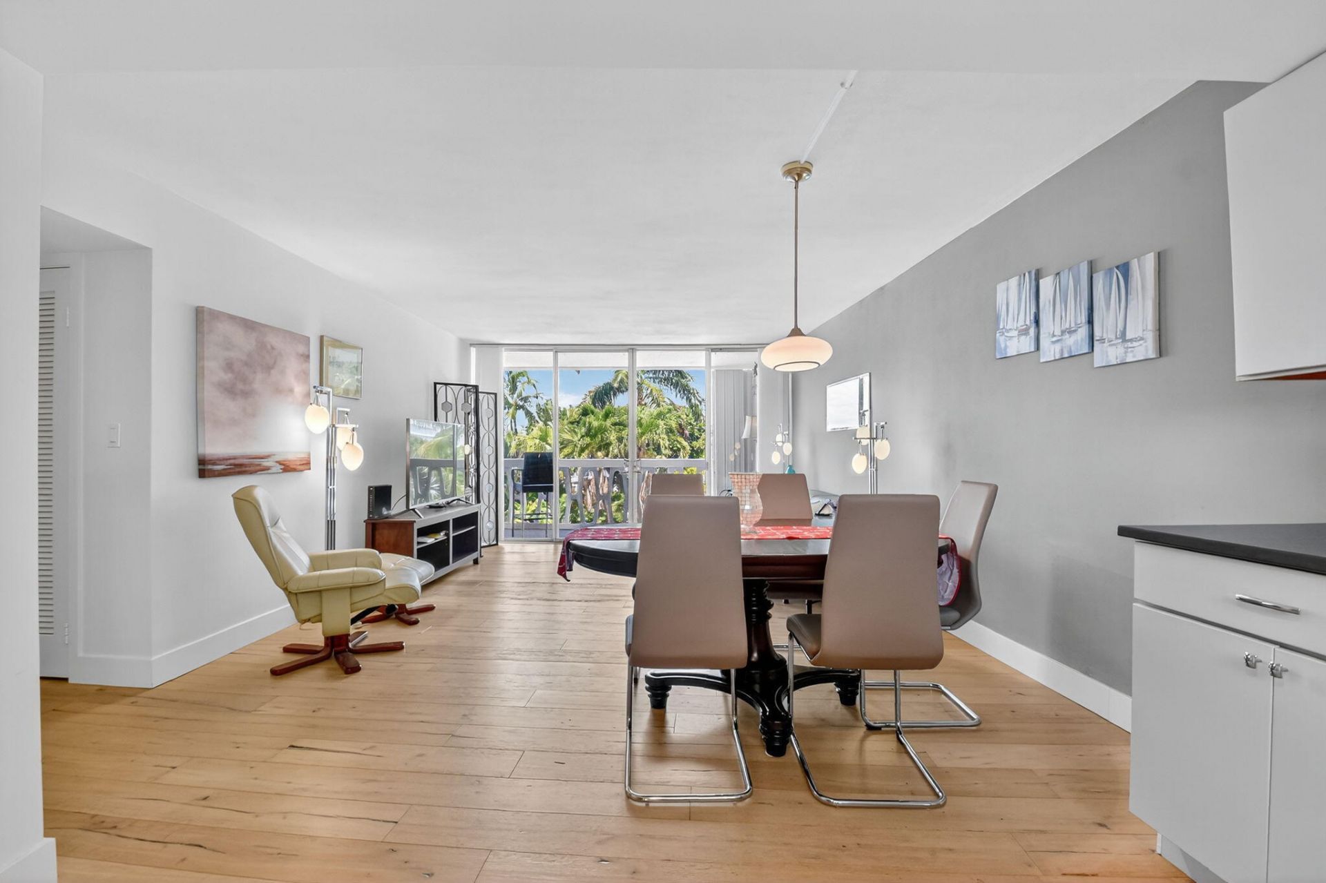 2505 S Ocean Boulevard, Unit 305, Palm Beach, FL 33480 Photo