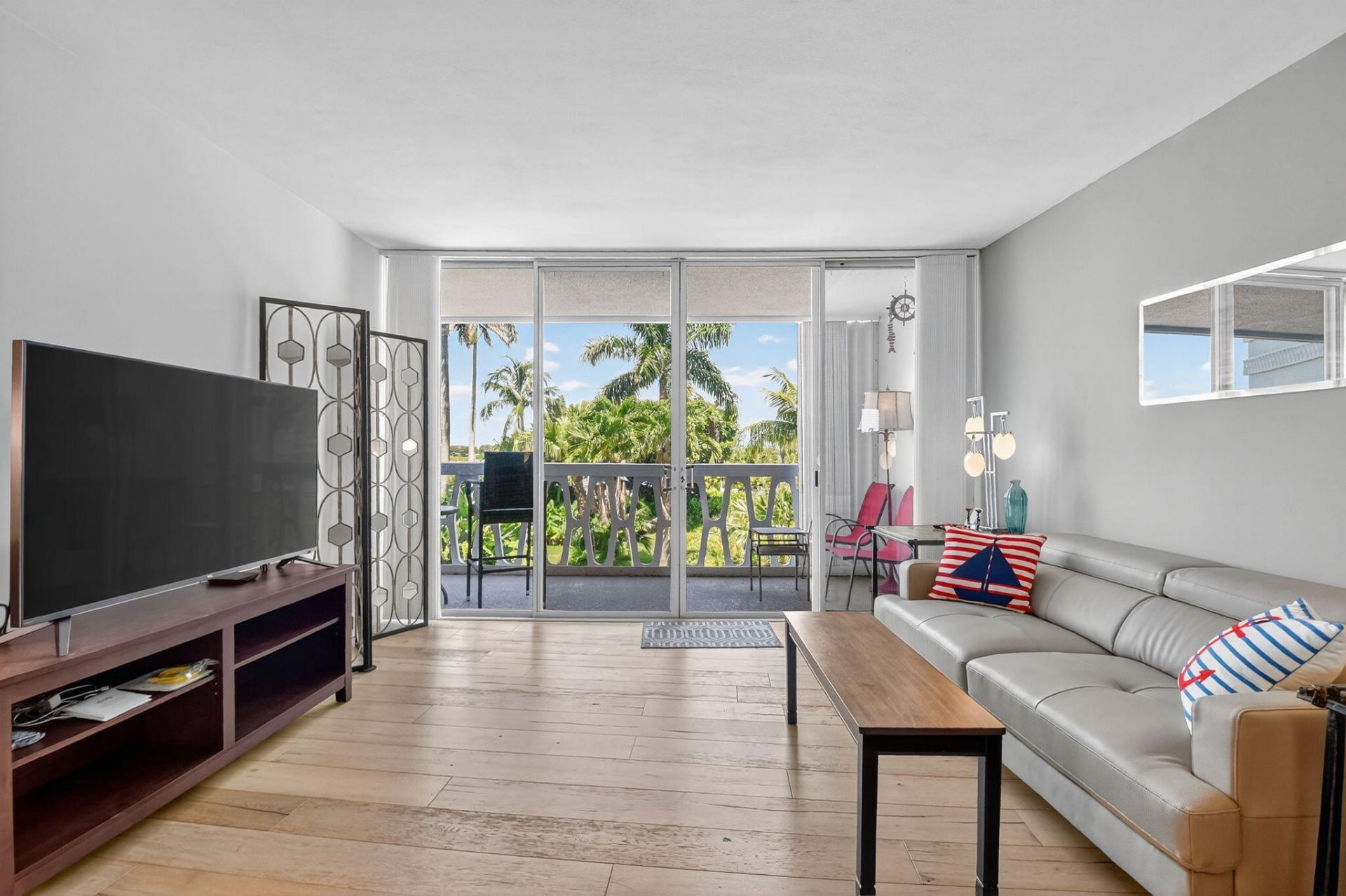 2505 S Ocean Boulevard, Unit 305, Palm Beach, FL 33480 Photo