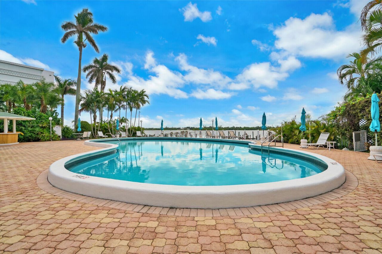 2505 S Ocean Boulevard, Unit 305, Palm Beach, FL 33480 Photo