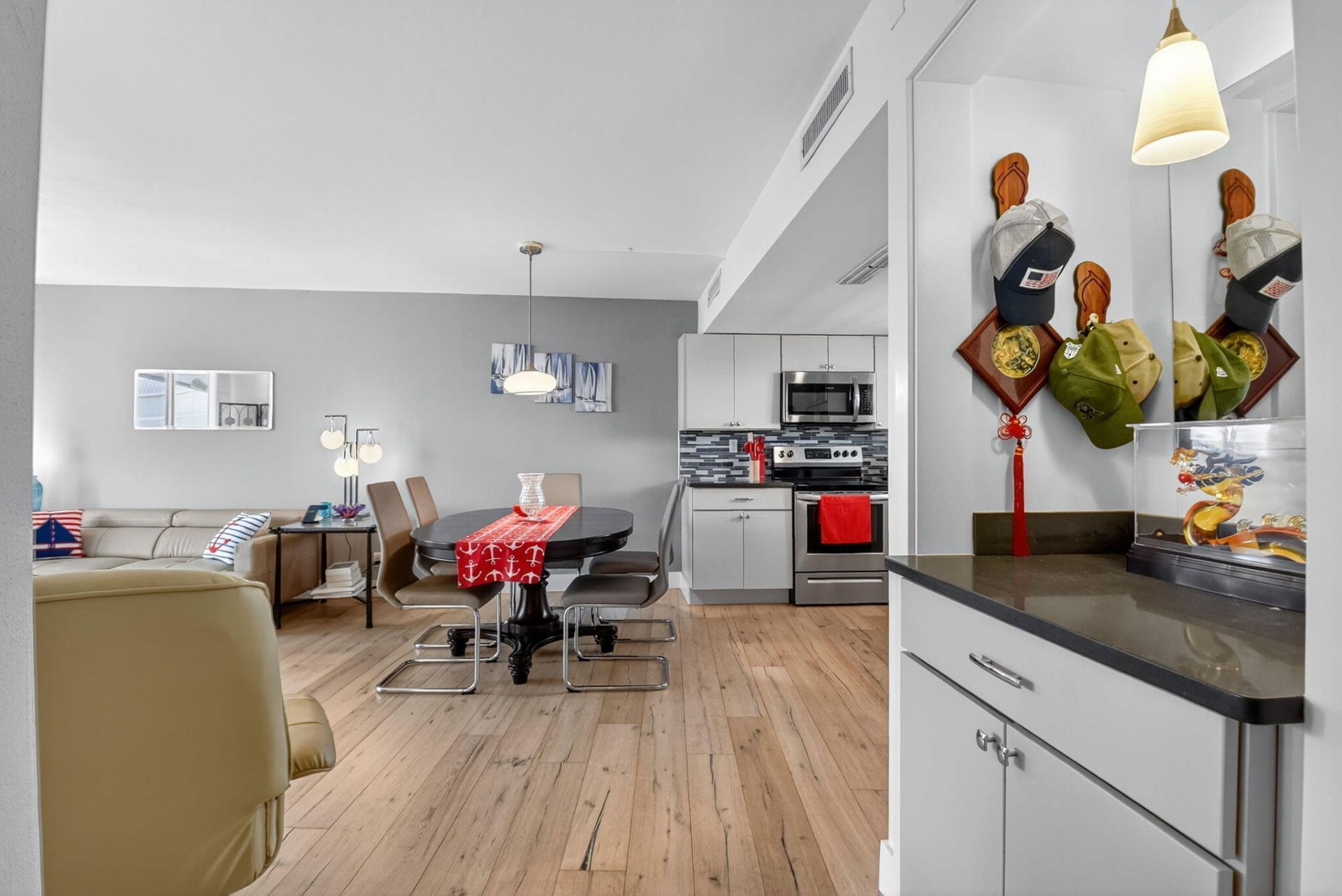 2505 S Ocean Boulevard, Unit 305, Palm Beach, FL 33480 Photo