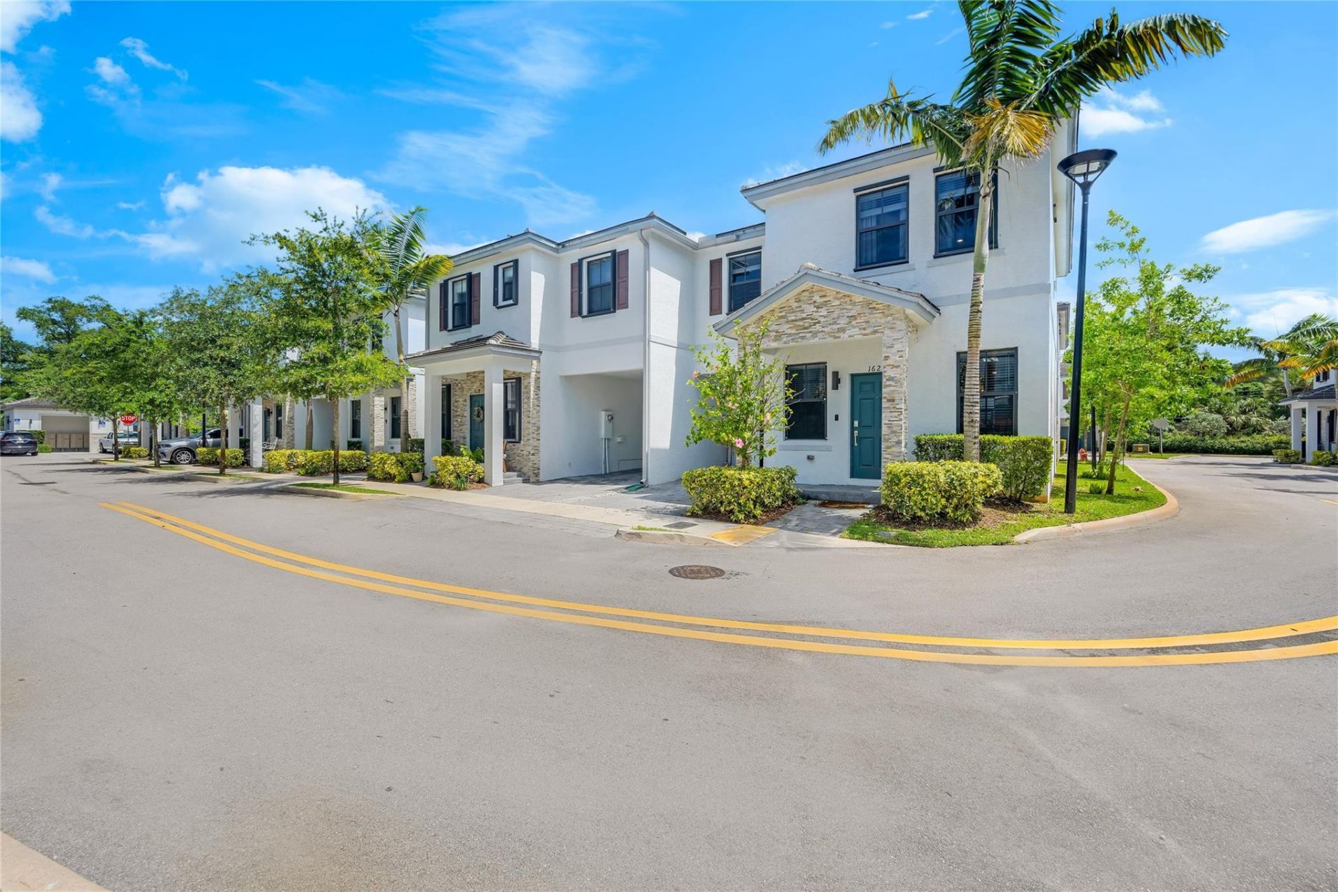 1622 SW 28th Court, Fort Lauderdale, FL 33315 Photo