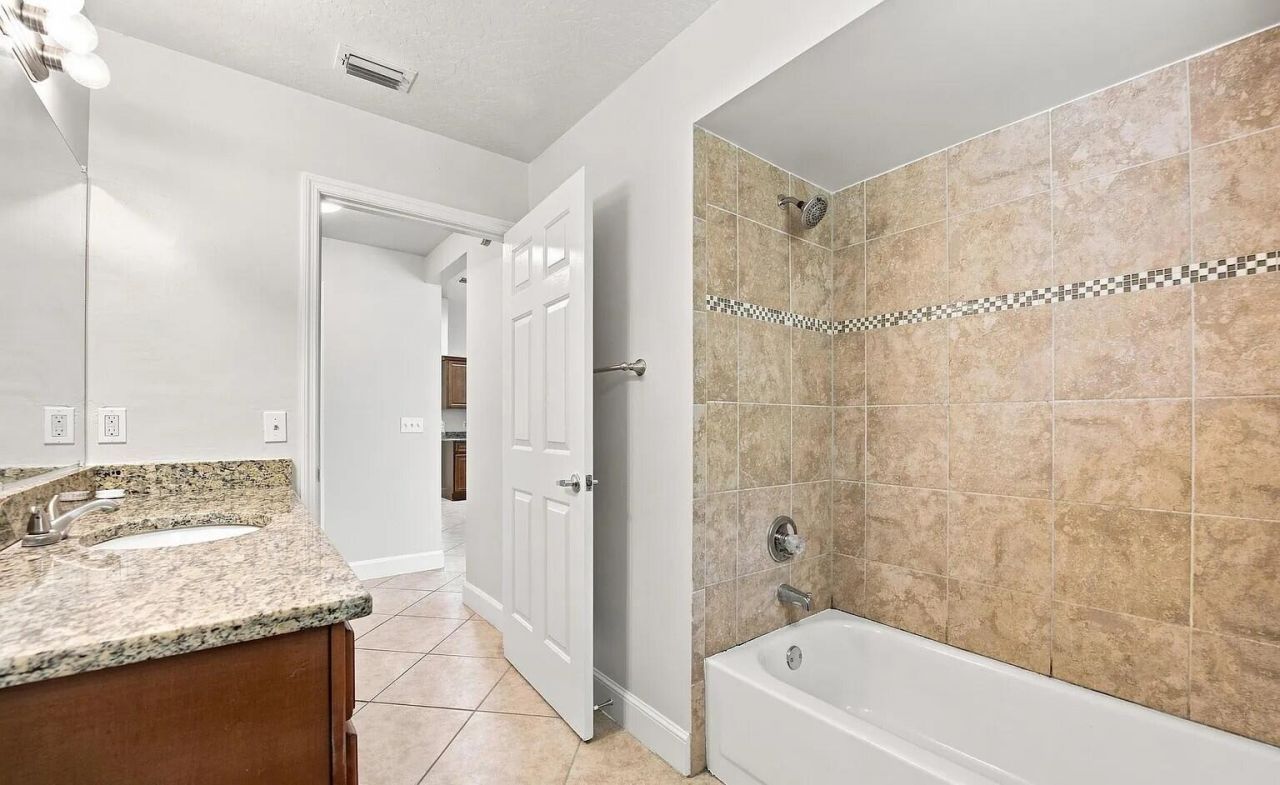 107 Keystone Drive, Sebastian, FL 32958 Photo