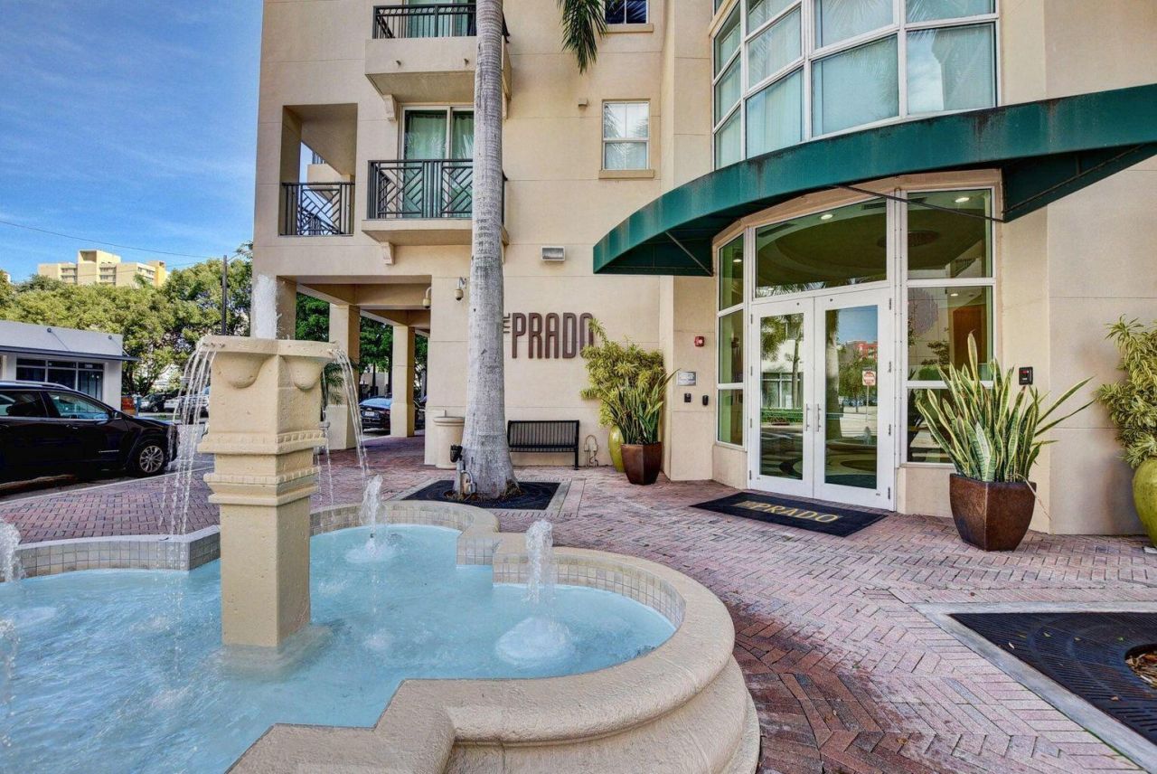 600 S Dixie Highway, Unit 507, West Palm Beach, FL 33401 Photo