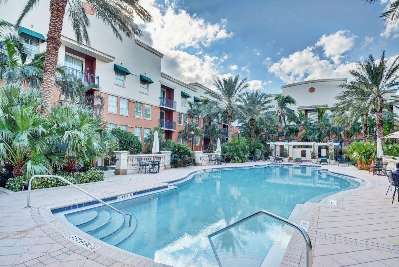 600 S Dixie Highway, Unit 507, West Palm Beach, FL 33401 Photo