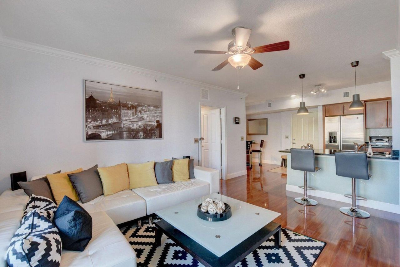 600 S Dixie Highway, Unit 507, West Palm Beach, FL 33401 Photo