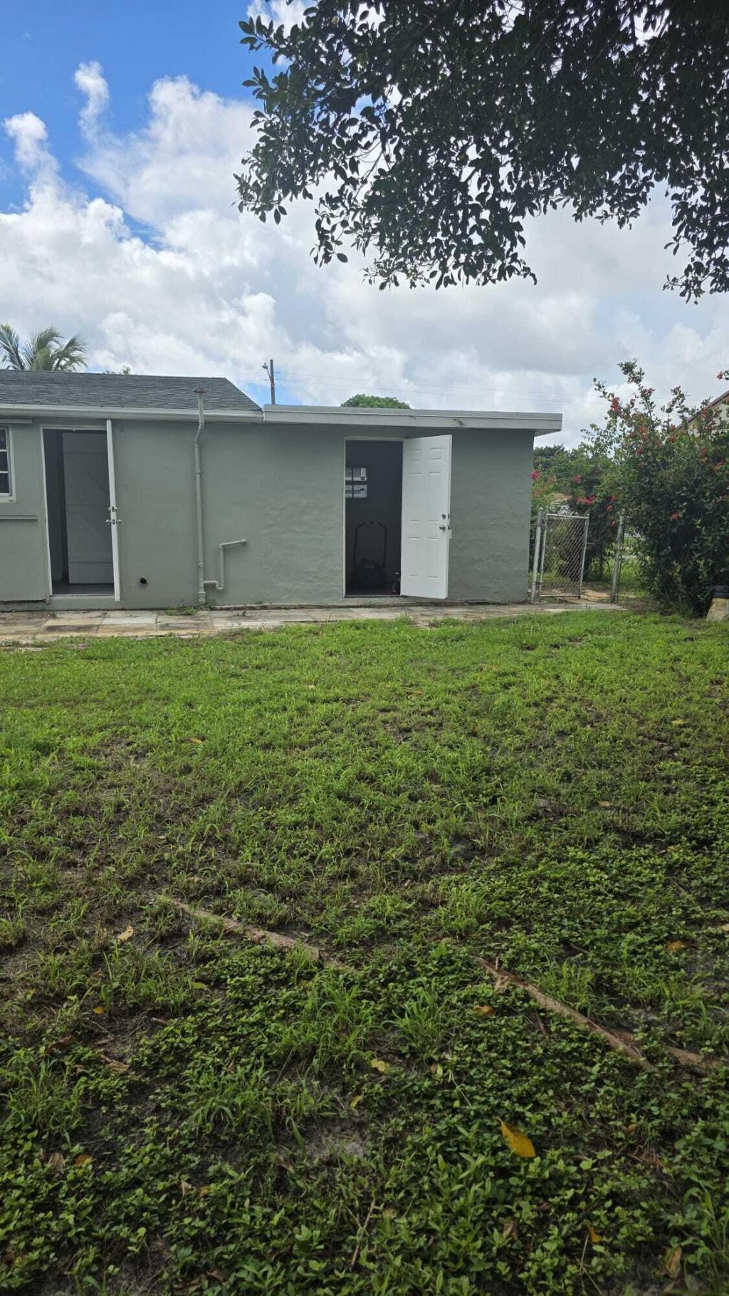 330 W 29th Street W, Riviera Beach, FL 33404 Photo
