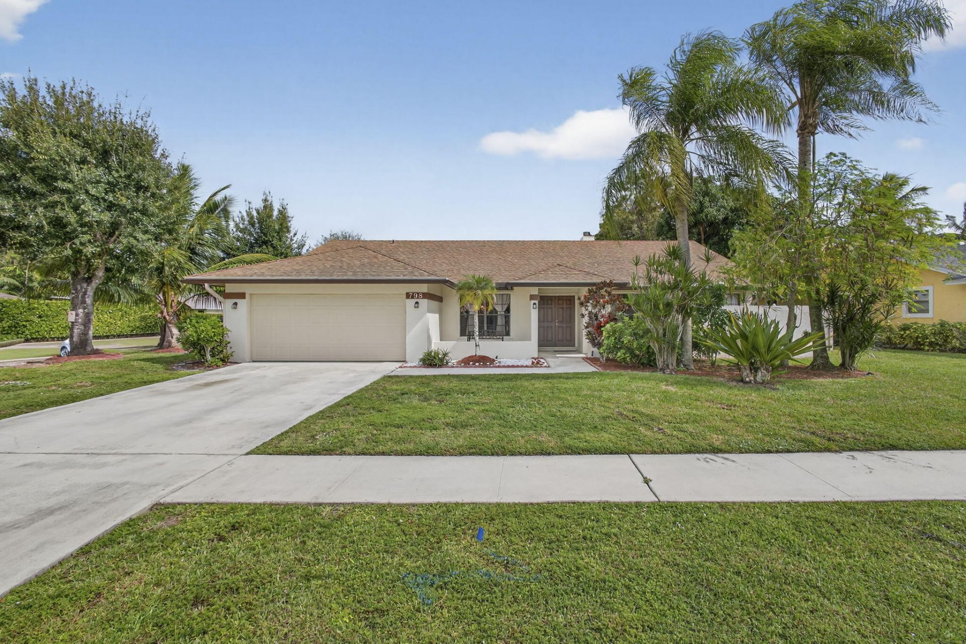 798 Blueberry Drive, Wellington, FL 33414 Photo