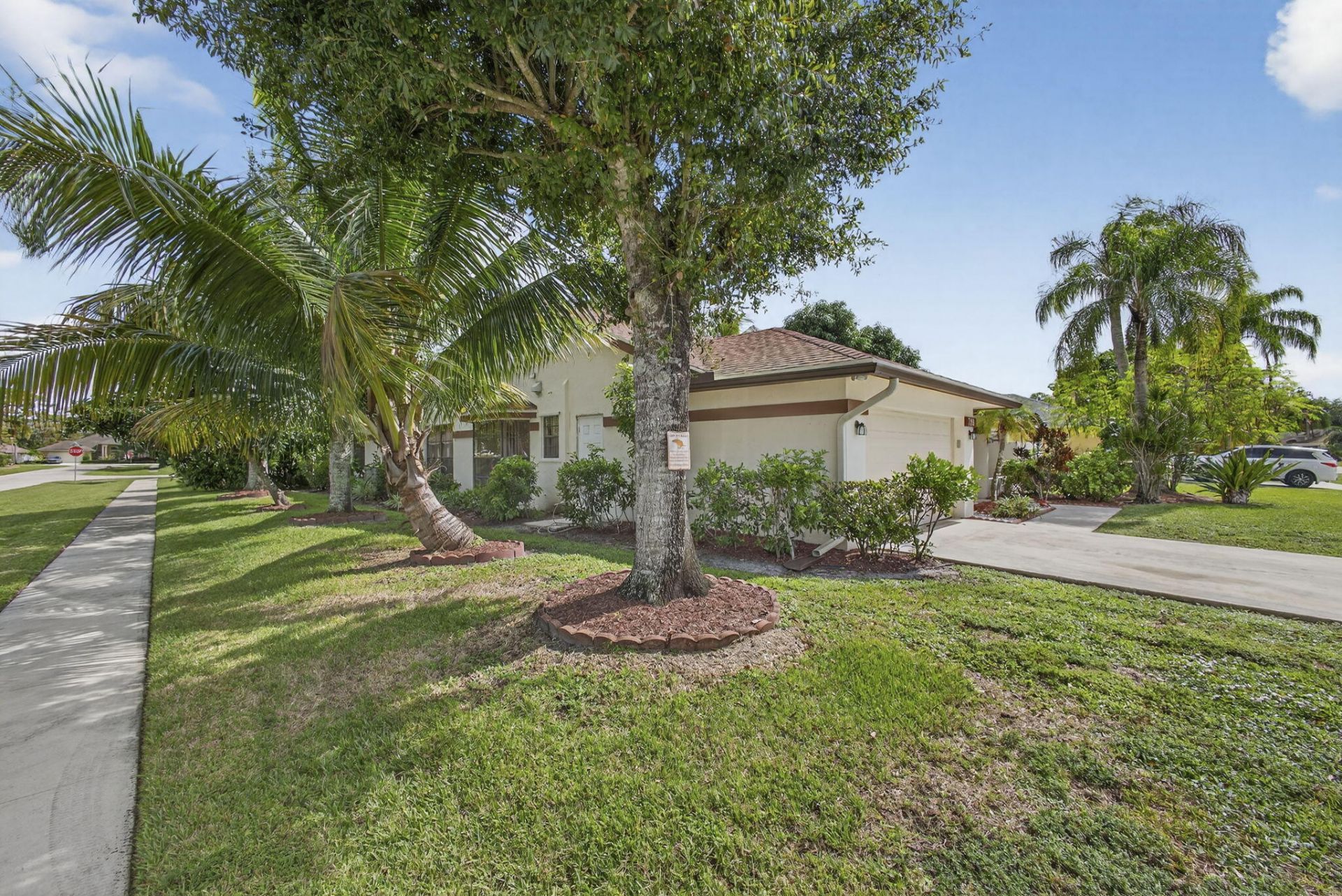 798 Blueberry Drive, Wellington, FL 33414 Photo