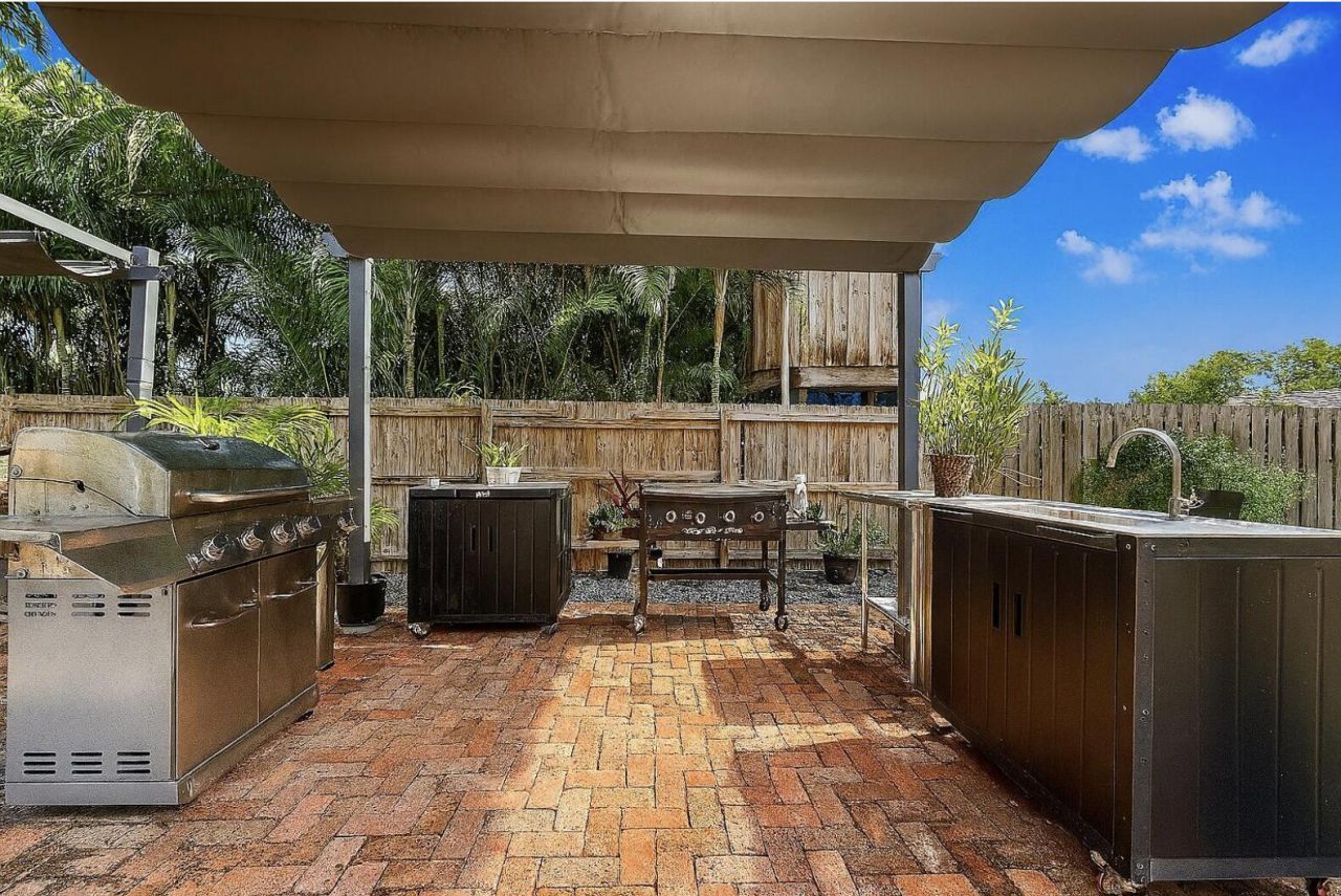 815 Upland Road, Unit 7, West Palm Beach, FL 33401 Photo