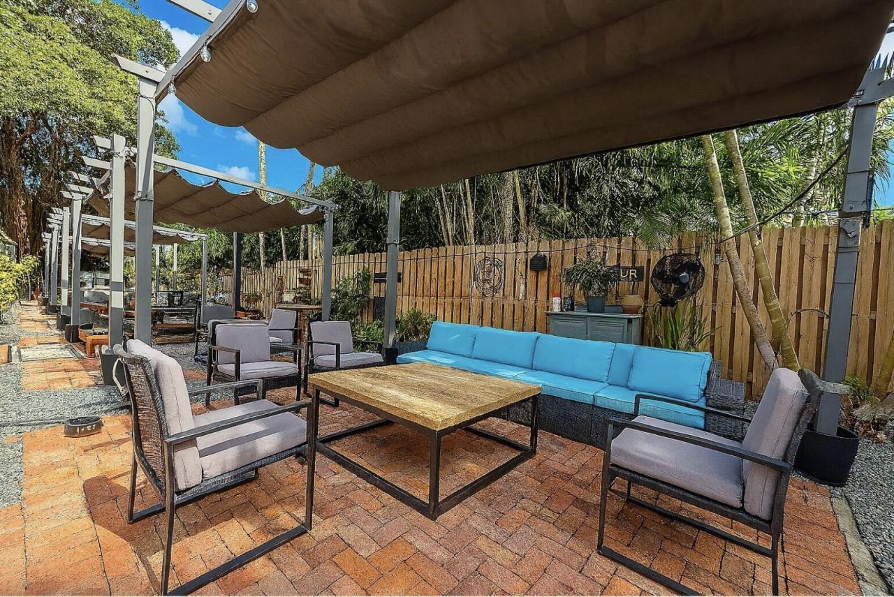 815 Upland Road, Unit 7, West Palm Beach, FL 33401 Photo