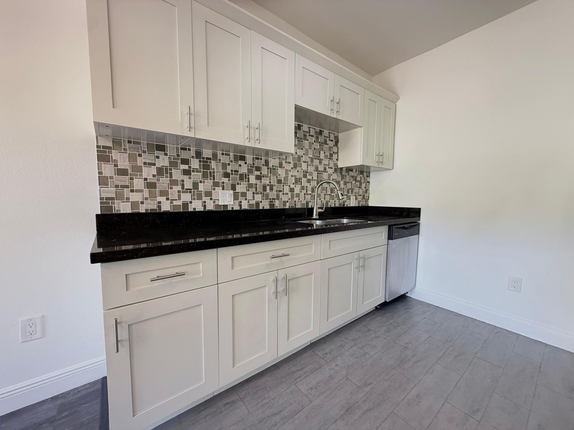 815 Upland Road, Unit 7, West Palm Beach, FL 33401 Photo