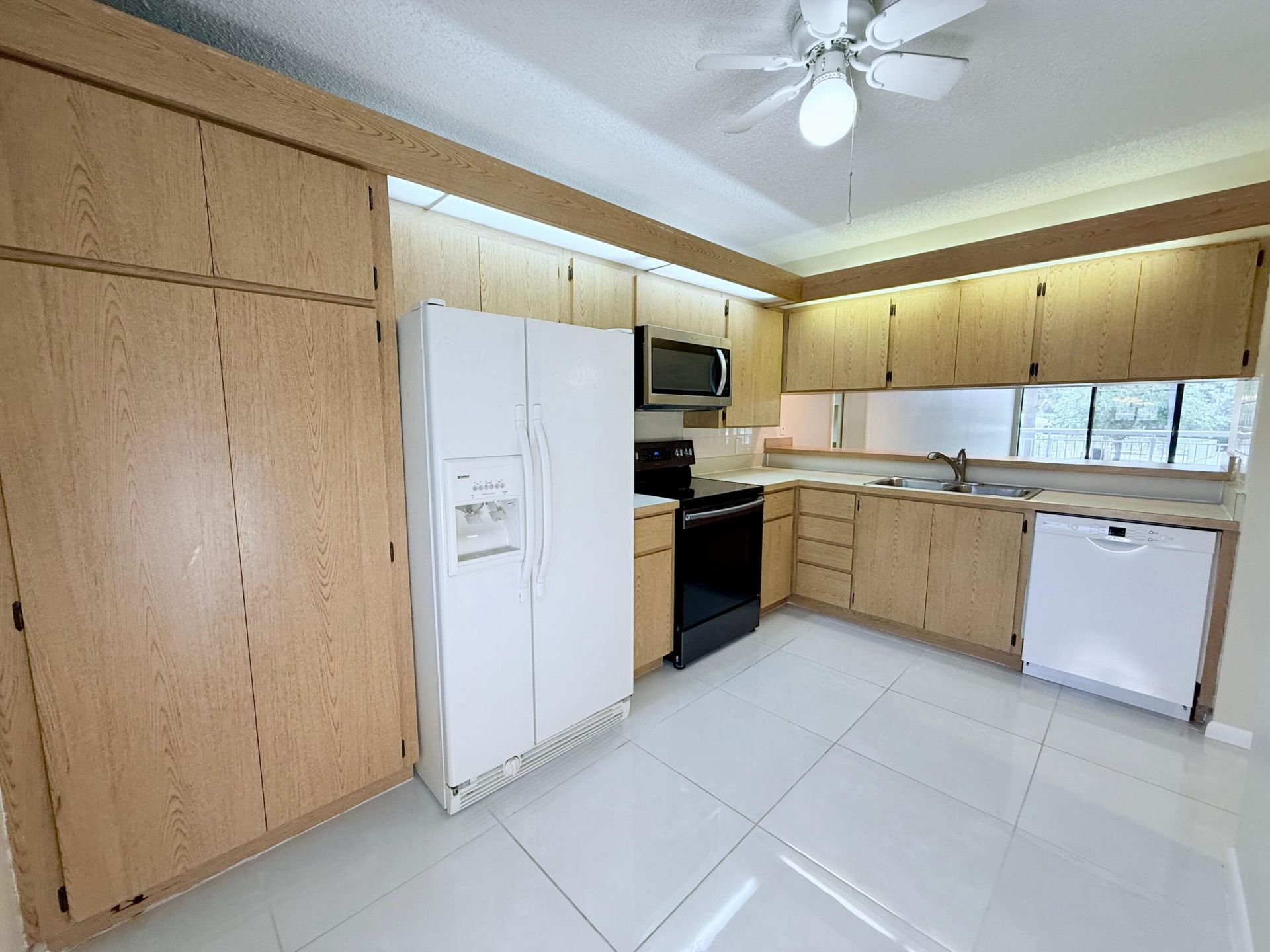 2621 Village Boulevard, Unit 206, West Palm Beach, FL 33409 Main Photo