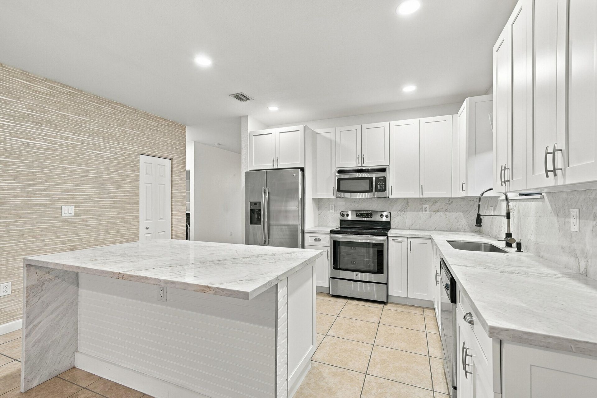 11744 SW 151st Path, Miami, FL 33196 Photo