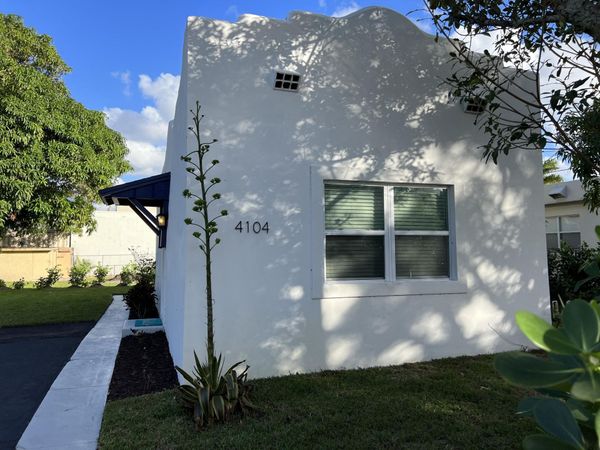 4104 GARDEN Avenue, West Palm Beach, FL 33405