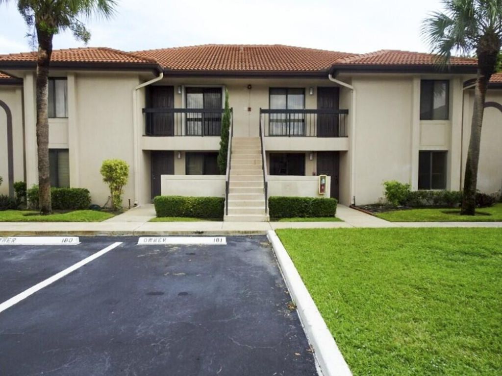 350 Club Circle, Unit 105, Boca Raton, FL 33487 Photo