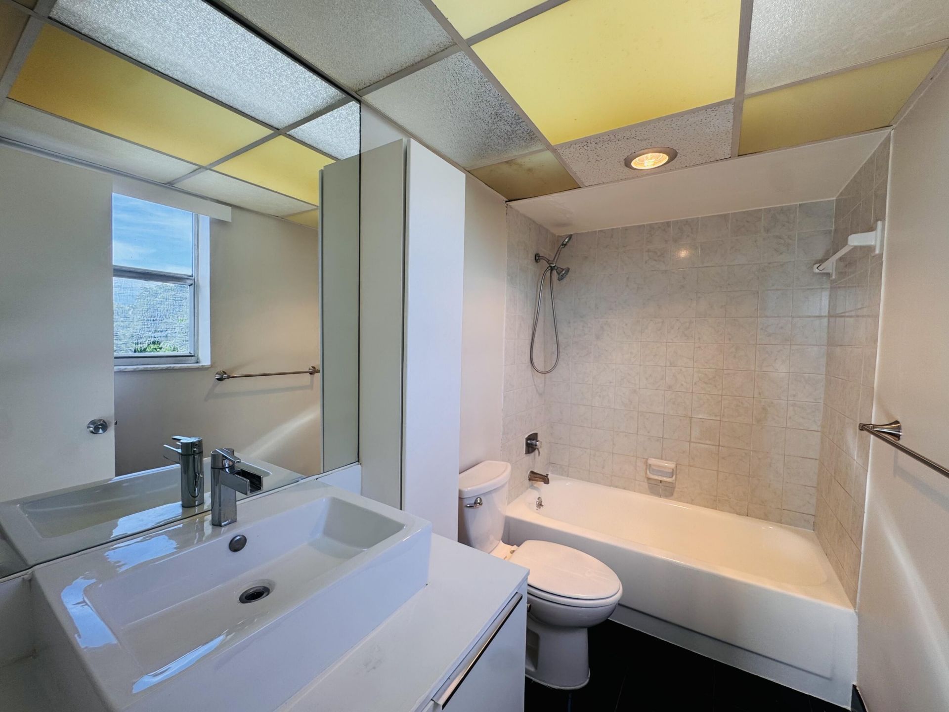 500 Executive Center Drive, Unit 4A, West Palm Beach, FL 33401 Photo