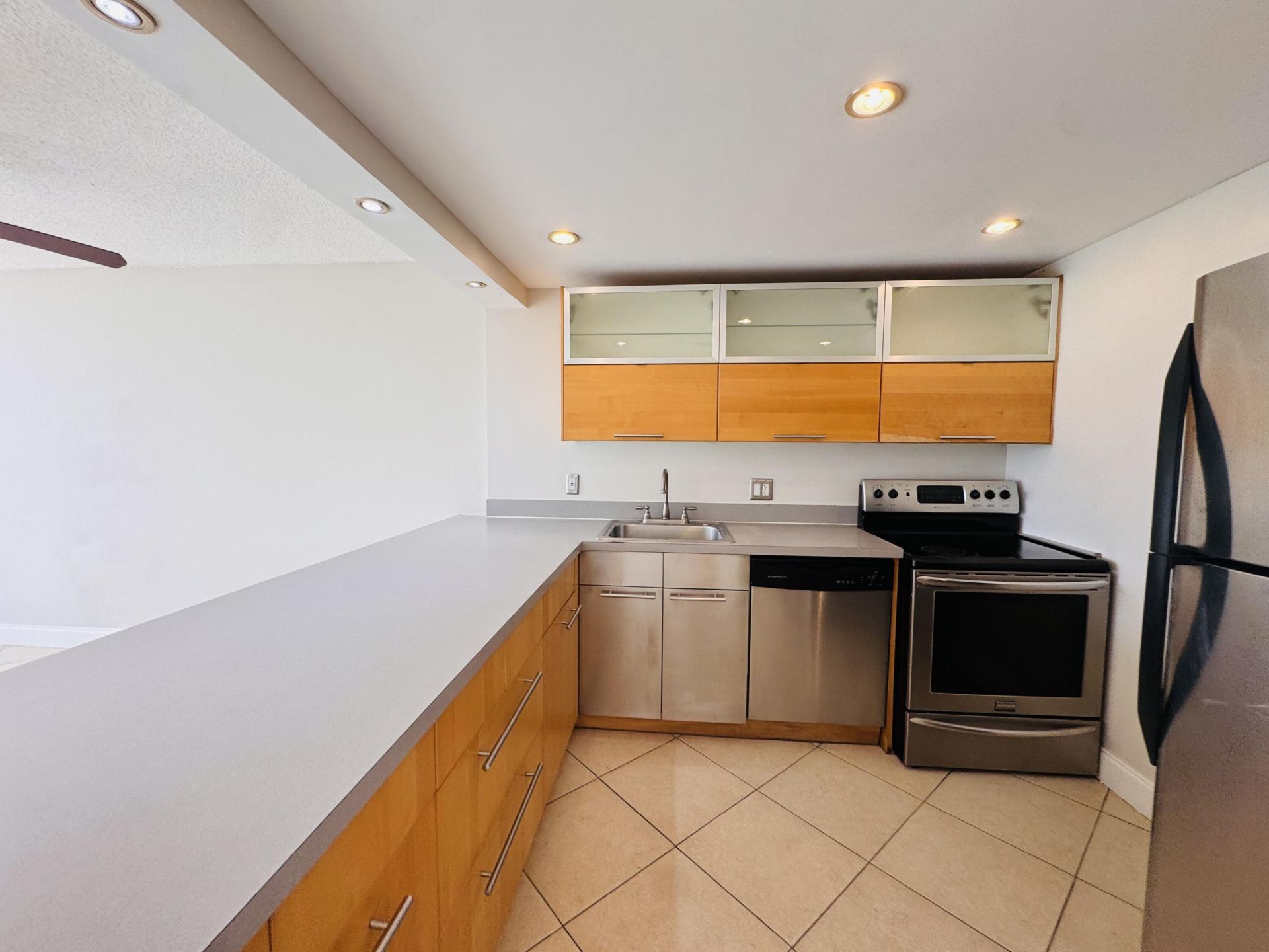 500 Executive Center Drive, Unit 4A, West Palm Beach, FL 33401 Photo