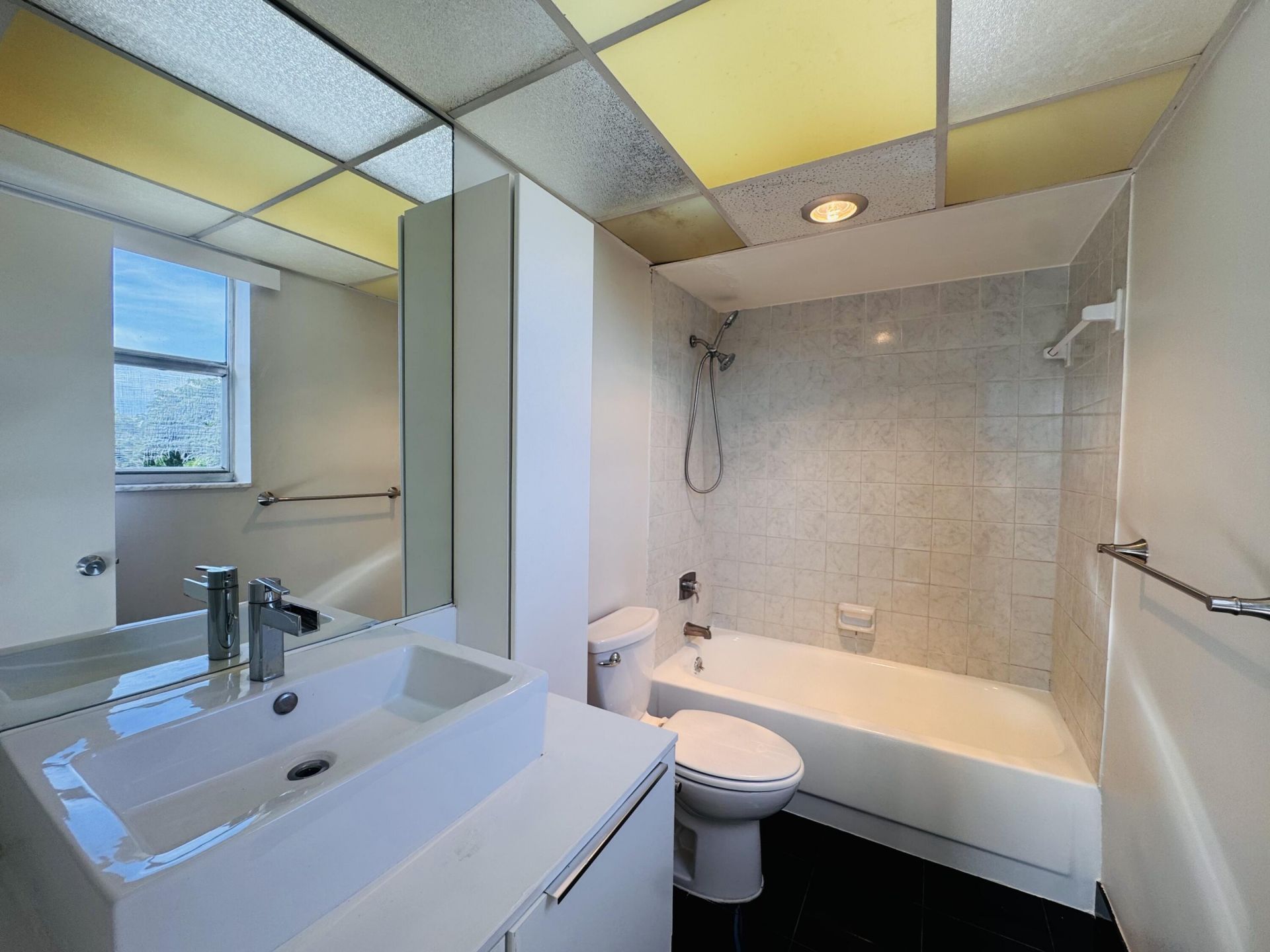 500 Executive Center Drive, Unit 4A, West Palm Beach, FL 33401 Photo