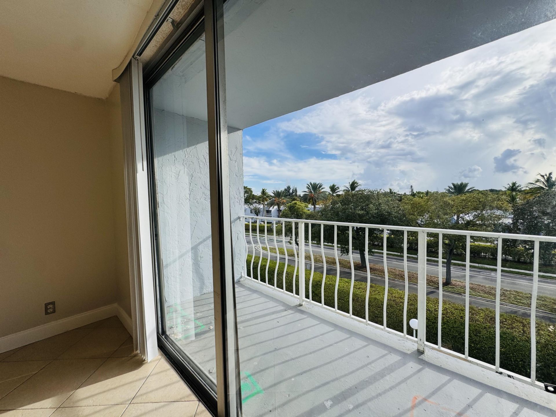 500 Executive Center Drive, Unit 4A, West Palm Beach, FL 33401 Photo