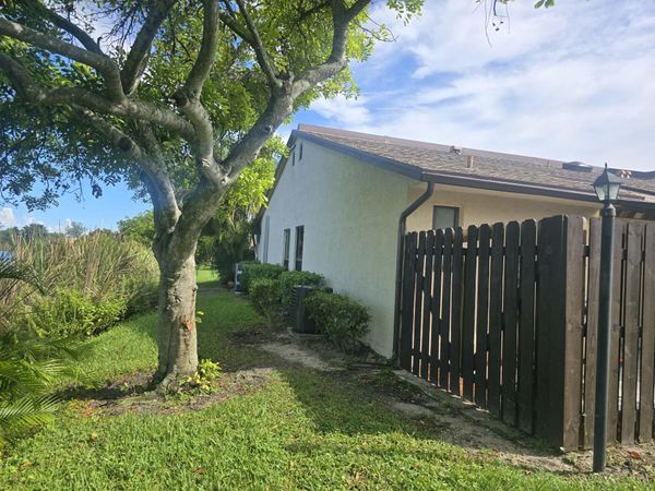 3801 WATERVIEW Circle, Palm Springs, FL 33461