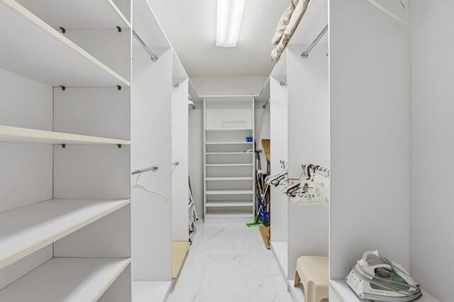 2400 Presidential Way, Unit 301, West Palm Beach, FL 33401 Photo