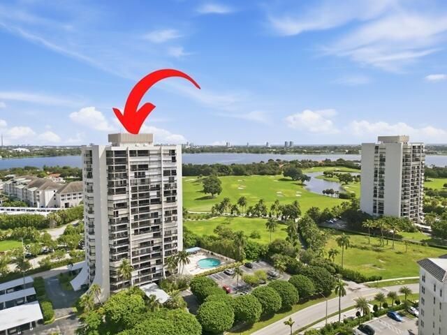 2400 Presidential Way, Unit 301, West Palm Beach, FL 33401 Photo