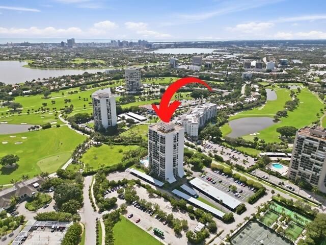 2400 Presidential Way, Unit 301, West Palm Beach, FL 33401 Photo