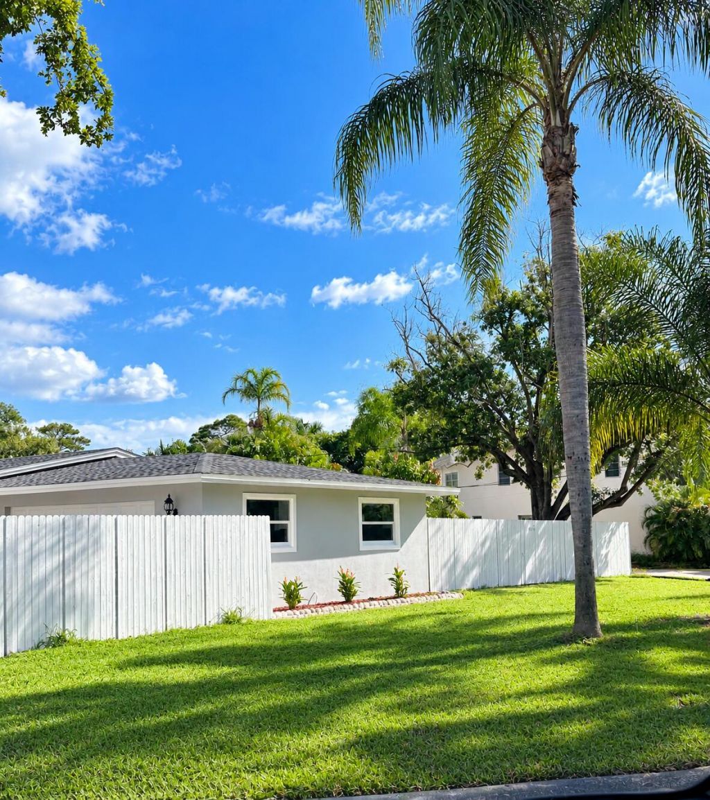 5163 Club Road, Haverhill, FL 33415 Photo