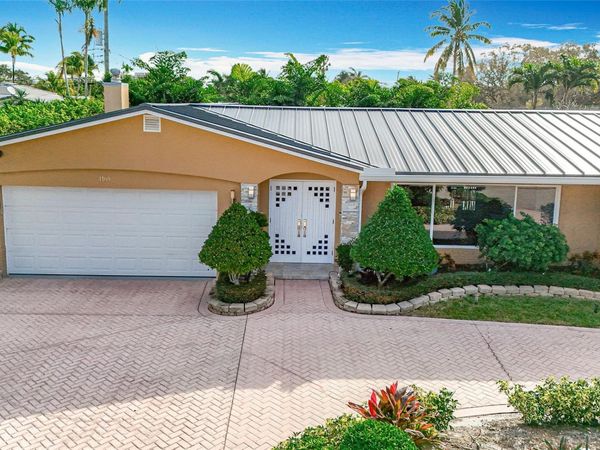 4100 NE 25TH Avenue, Lighthouse Point, FL 33064