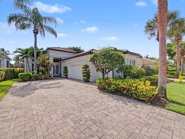 121 ORCHID CAY Drive, Palm Beach Gardens, FL 33418