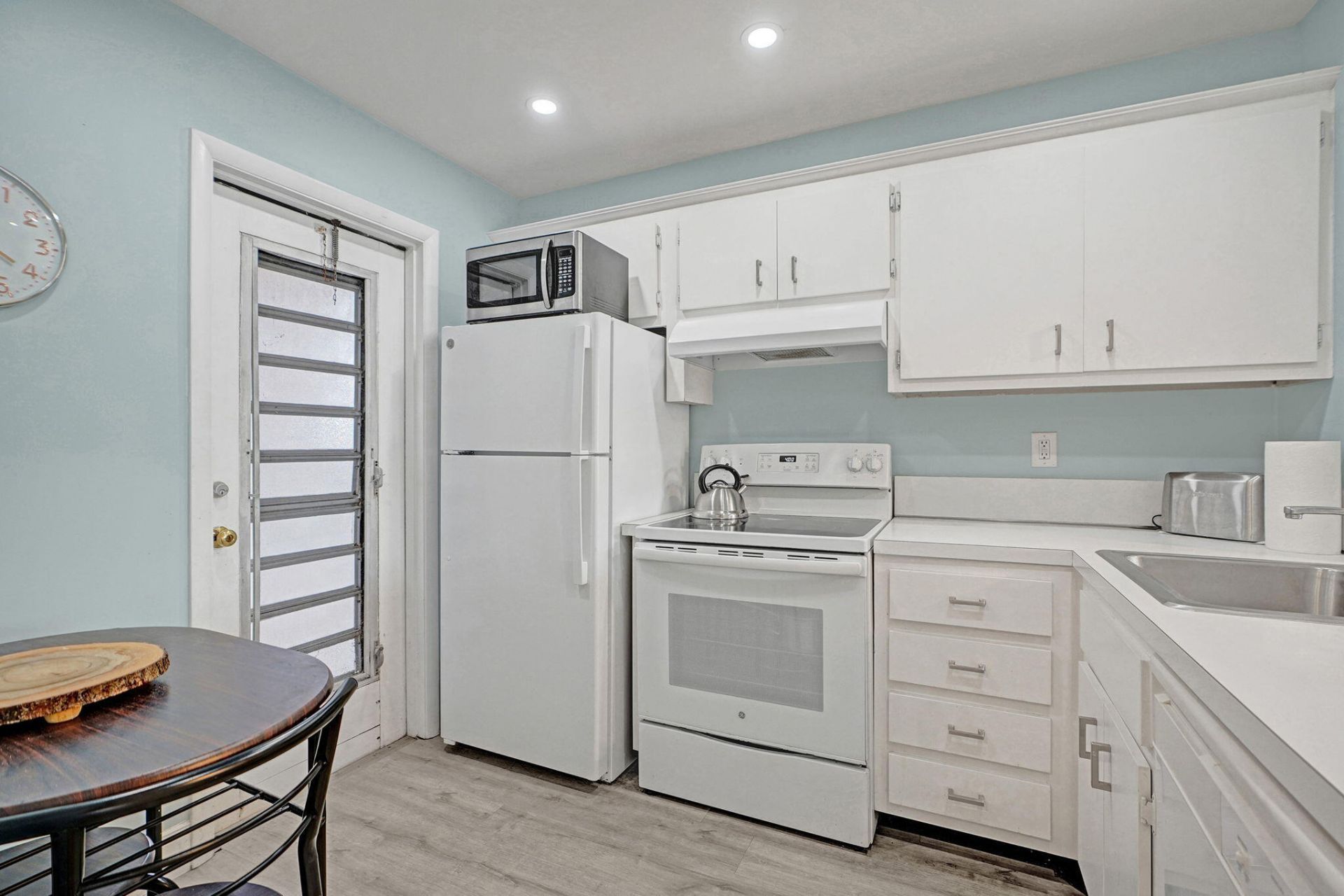 1481 S Ocean Boulevard S, Unit 316A, Lauderdale by the Sea, FL 33062 Photo