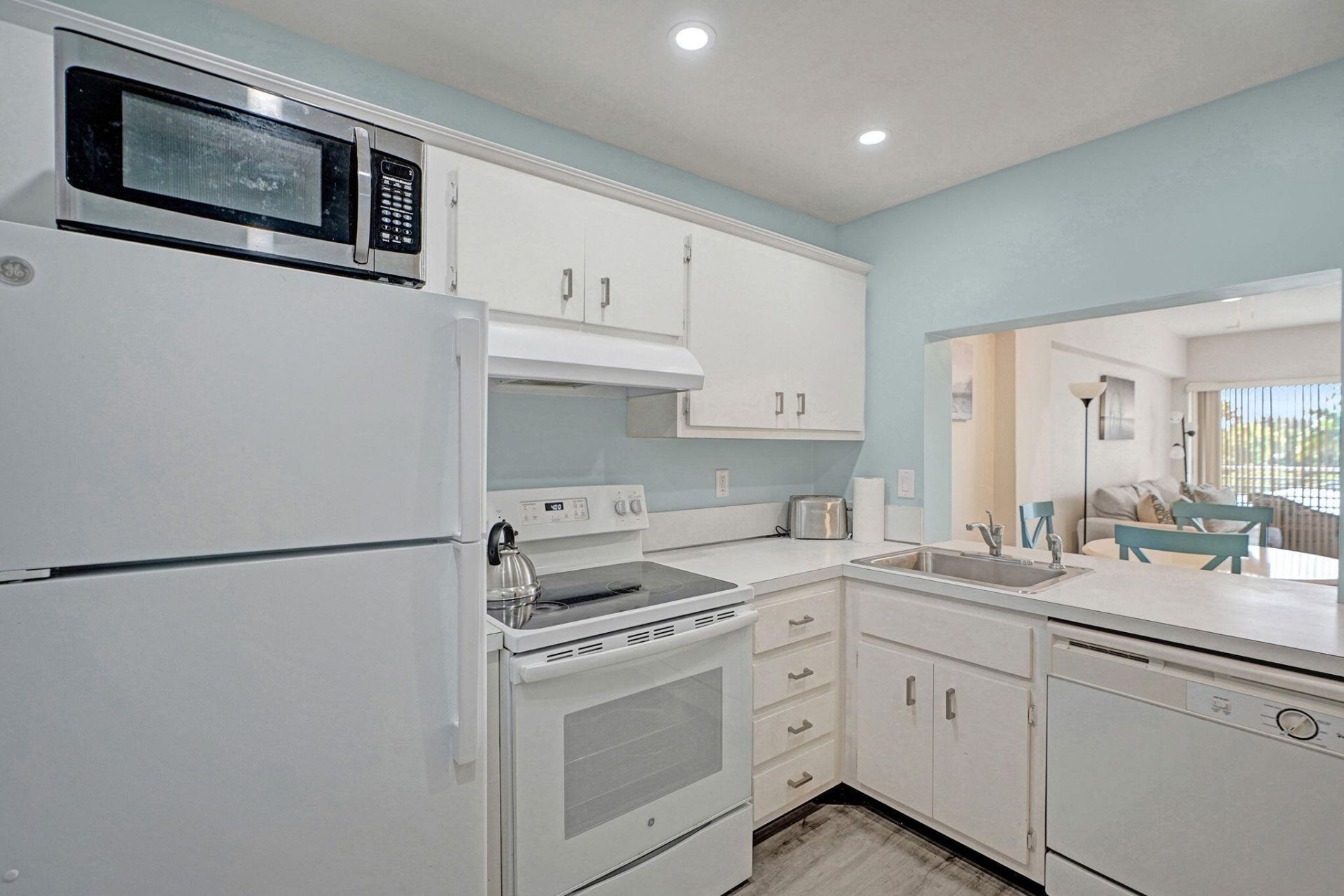 1481 S Ocean Boulevard S, Unit 316A, Lauderdale by the Sea, FL 33062 Photo