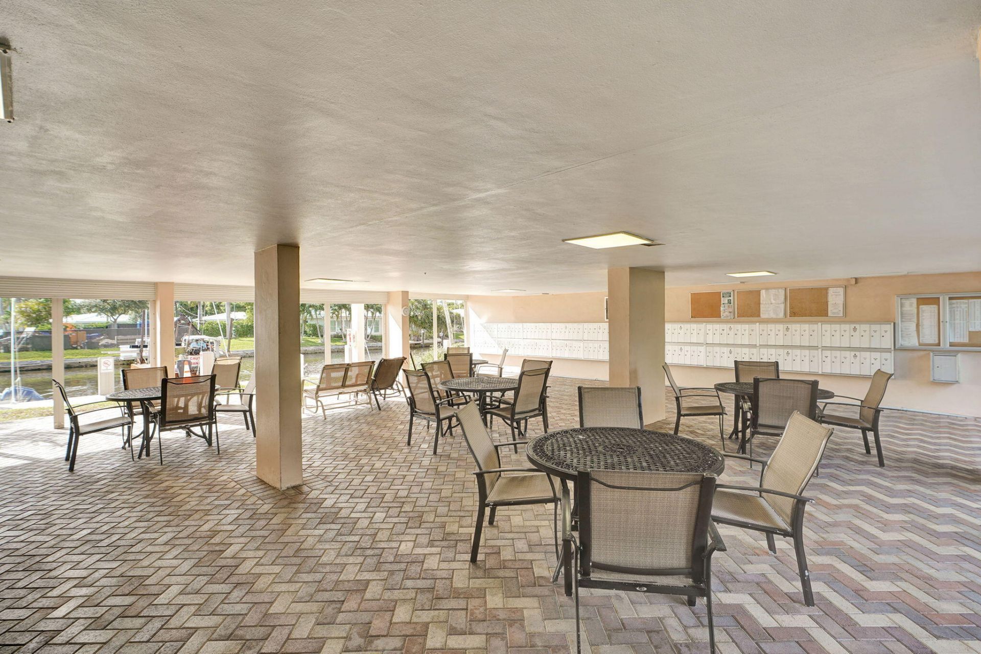 1481 S Ocean Boulevard S, Unit 316A, Lauderdale by the Sea, FL 33062 Photo