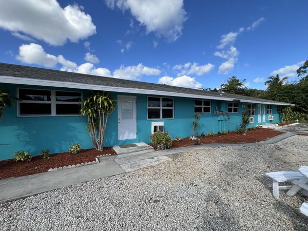 1855 DILLONE Lane, Juno Ridge, FL 33408