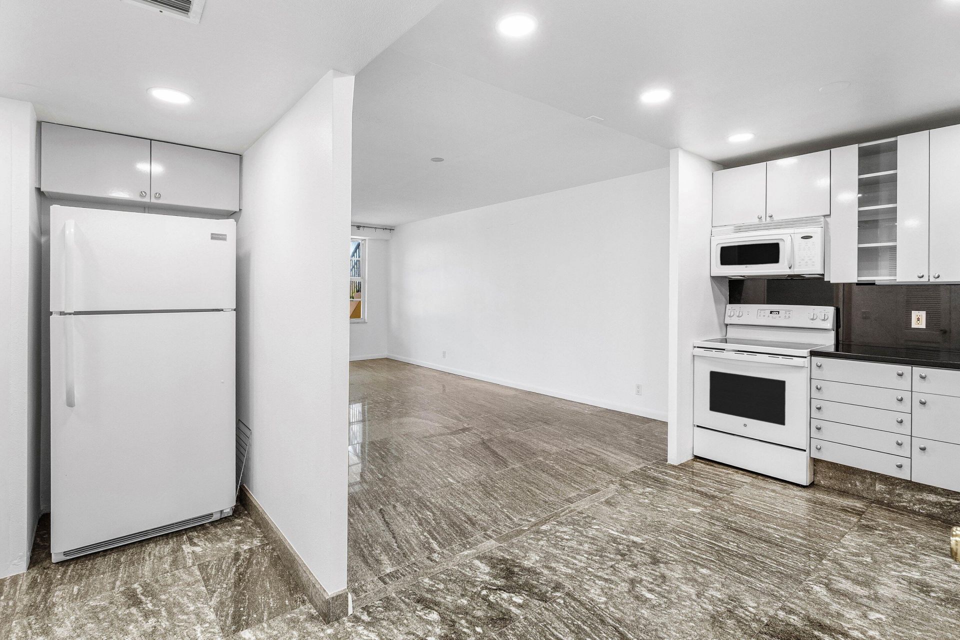 3475 S Ocean Boulevard, Unit 1100, Palm Beach, FL 33480 Photo