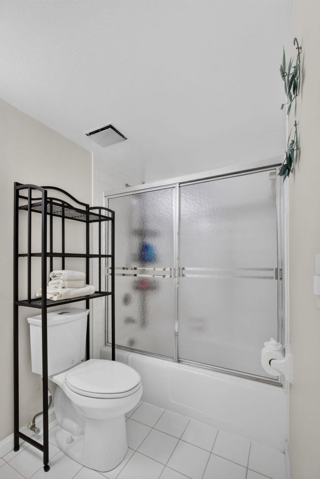 630 Ocean Drive, Unit 209, Juno Beach, FL 33408 Photo