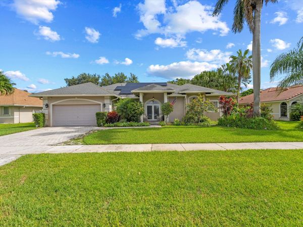 13869 Sheffield Street, Wellington, FL 33414