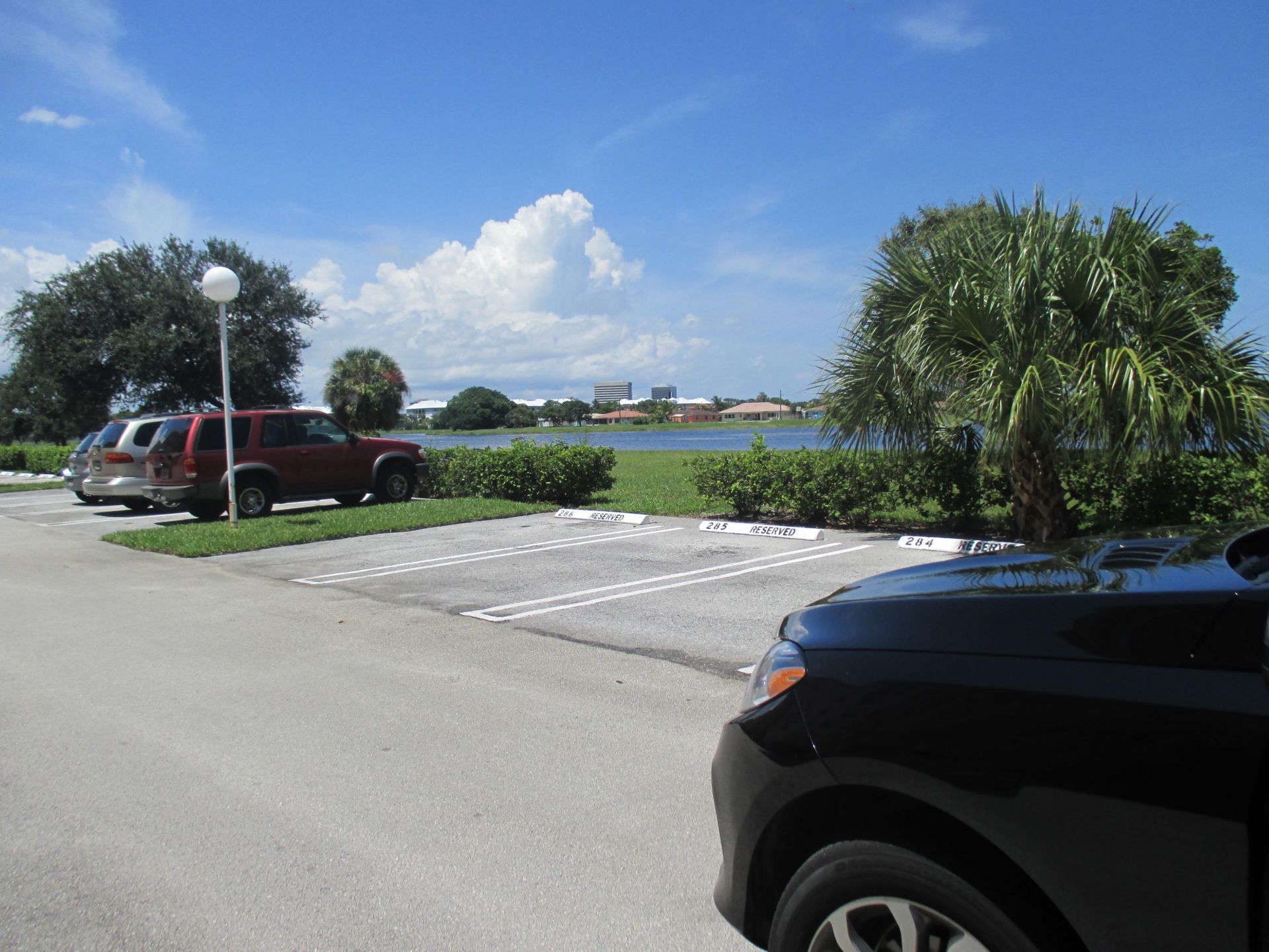 470 Executive Center Drive, Unit 2K, West Palm Beach, FL 33401 Photo